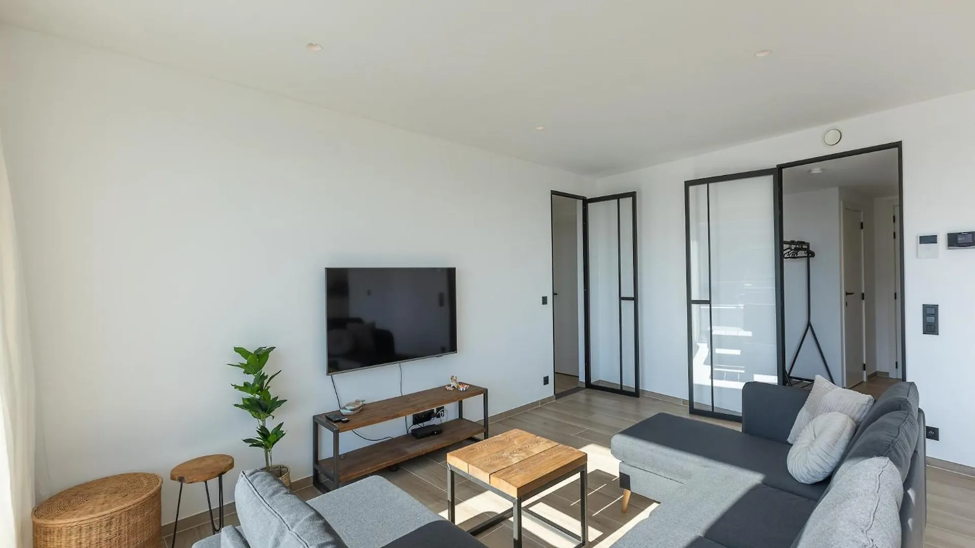 Apartment In Middelkerke With Sun Terrace